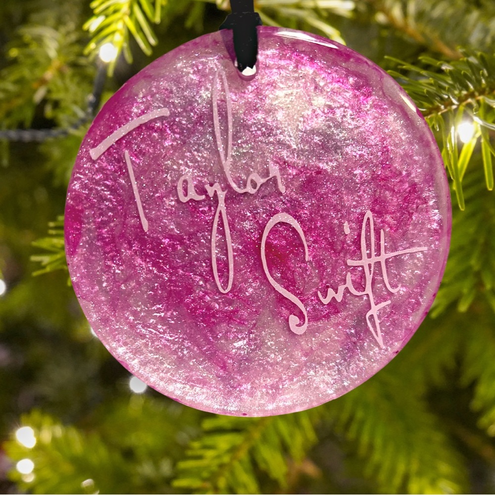 nwt Taylor Swift 3.5” diameter Christmas Tree Ornament PINK